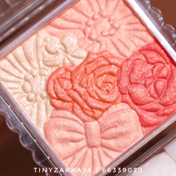 CANMAKE Glow Fleur Cheek 花瓣胭脂 13 3